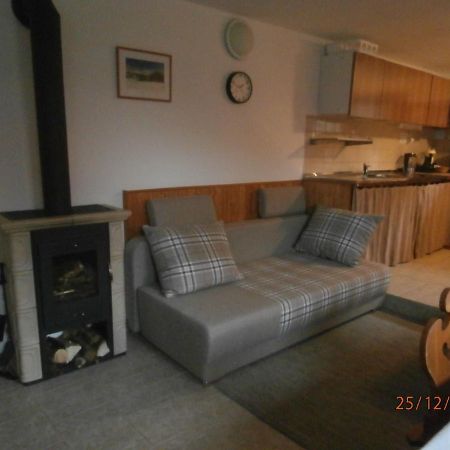 Apartman Aya 야노프 나트 니소우 외부 사진
