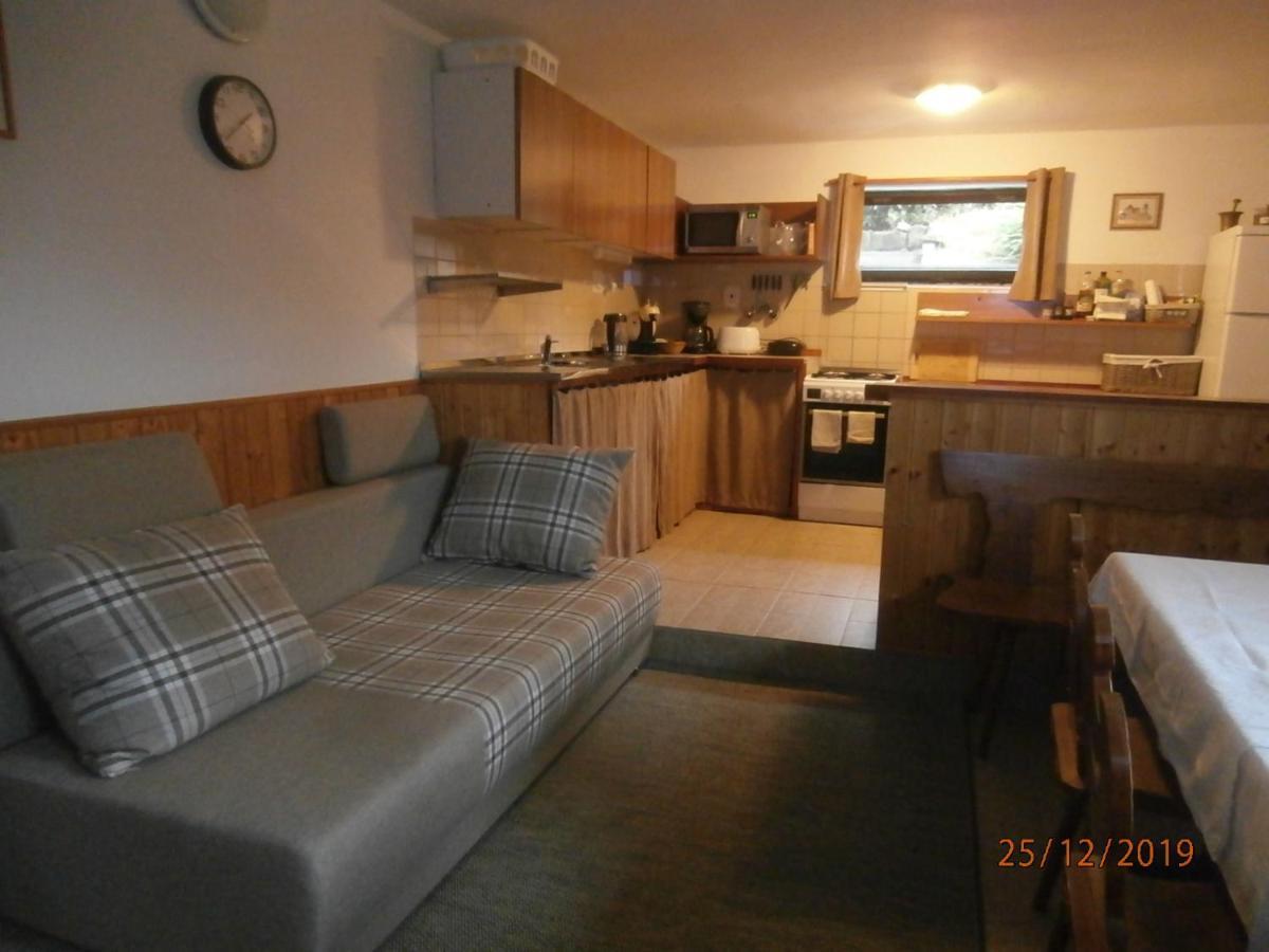 Apartman Aya 야노프 나트 니소우 외부 사진