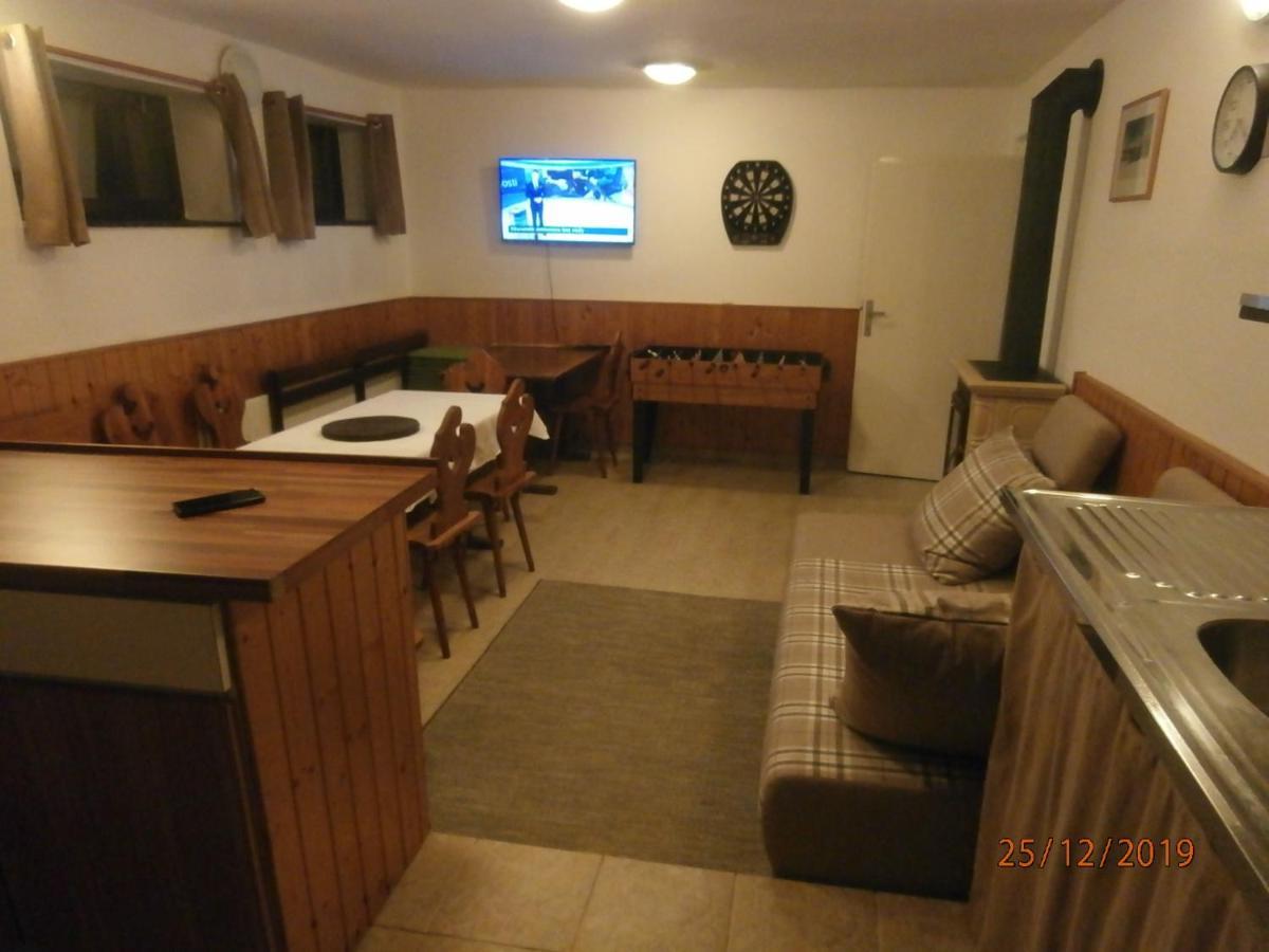 Apartman Aya 야노프 나트 니소우 외부 사진