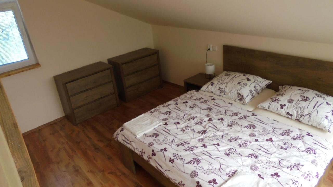 Apartman Aya 야노프 나트 니소우 외부 사진