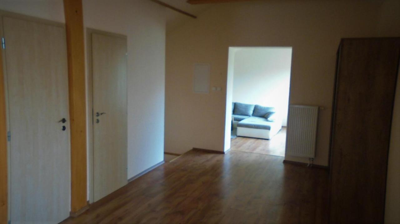 Apartman Aya 야노프 나트 니소우 외부 사진