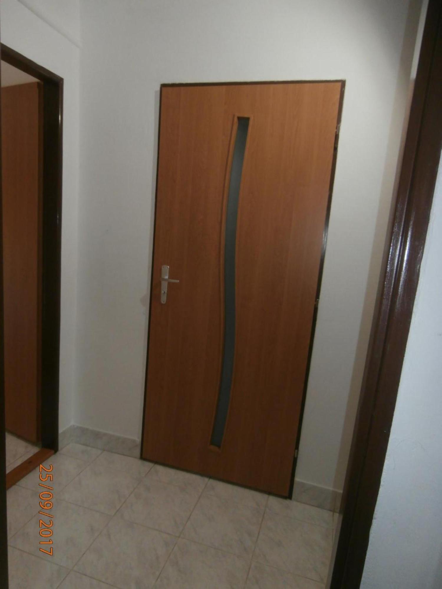 Apartman Aya 야노프 나트 니소우 외부 사진