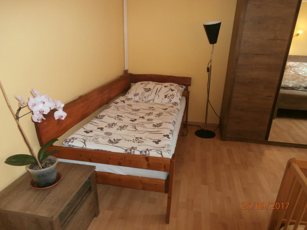 Apartman Aya 야노프 나트 니소우 외부 사진