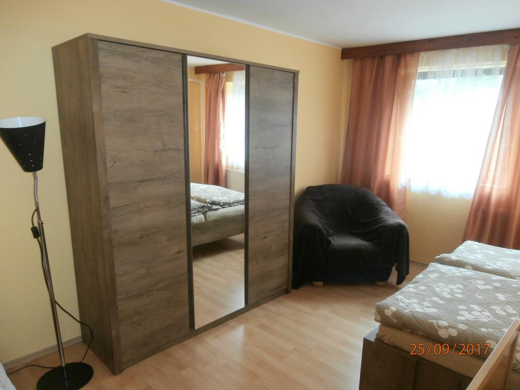 Apartman Aya 야노프 나트 니소우 외부 사진